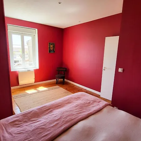 Appartamento Jolie Maison Au Bord De L'eau *